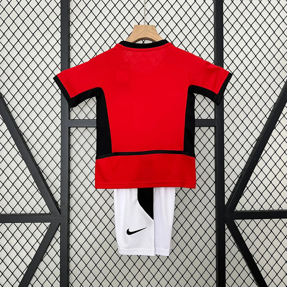 Manchester United Retro 02/04 Kids Home Jersey