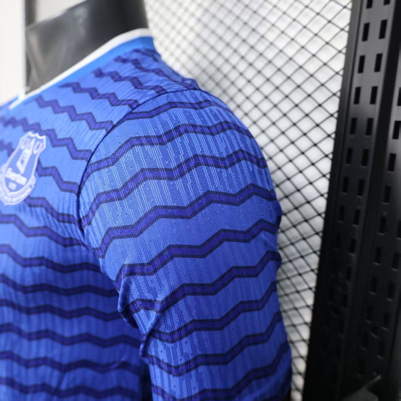 Everton 25/26 Home Kit